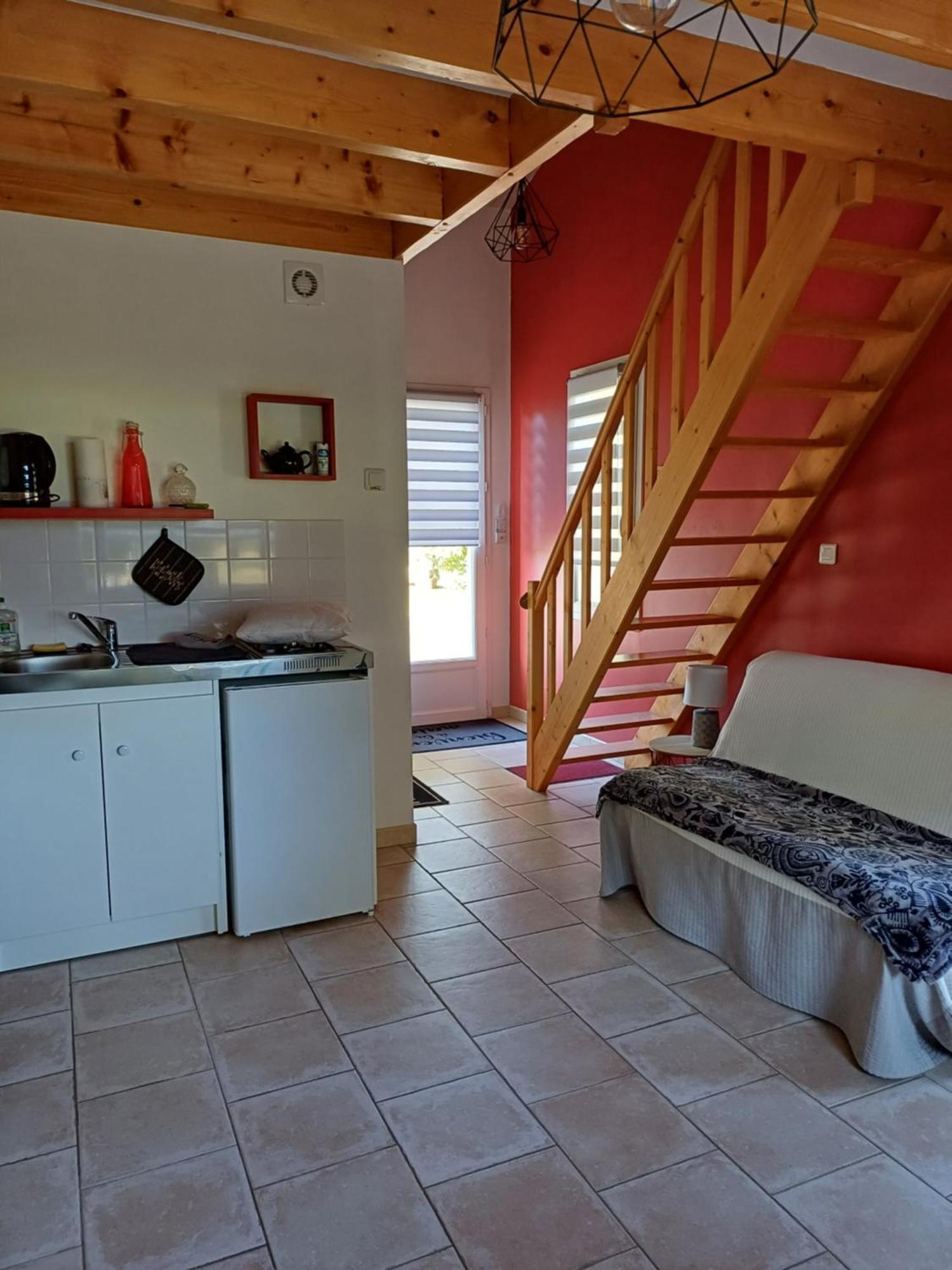 Studio Appart' Les Jards Bressuire Exterior photo